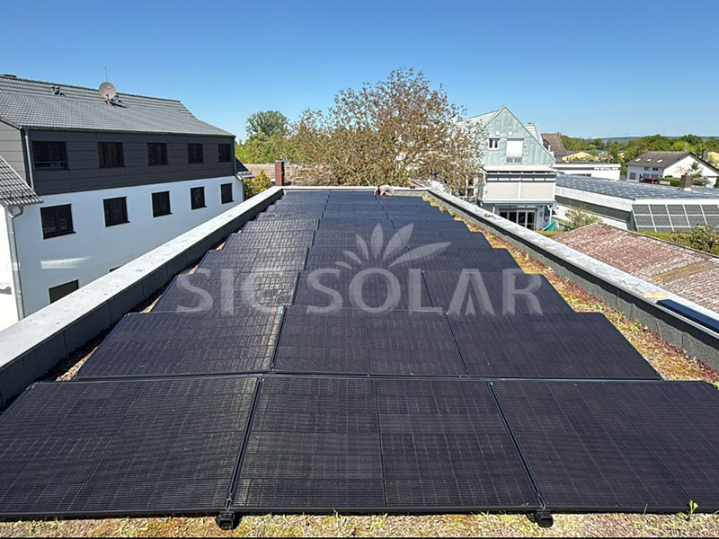 flat roof solar panel installation