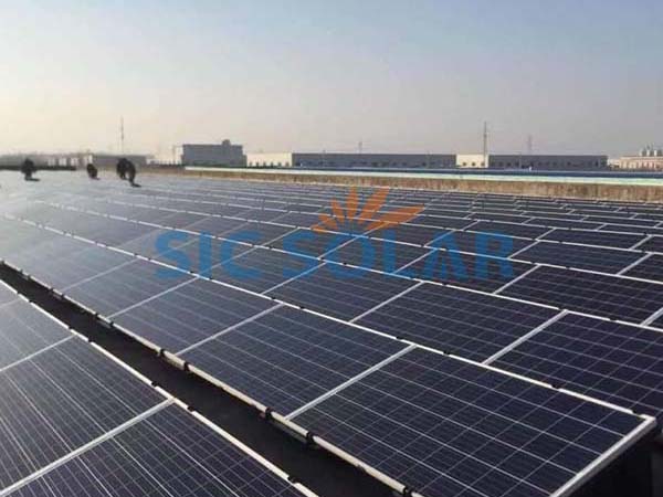 مشروع تركيب صابورة بلاستيكية بقدرة 1 ميجاوات في بلغاريا