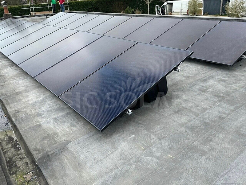 نظام تركيب سقف مسطح من البلاستيك PP بقوة 10 كيلو وات في المملكة المتحدة