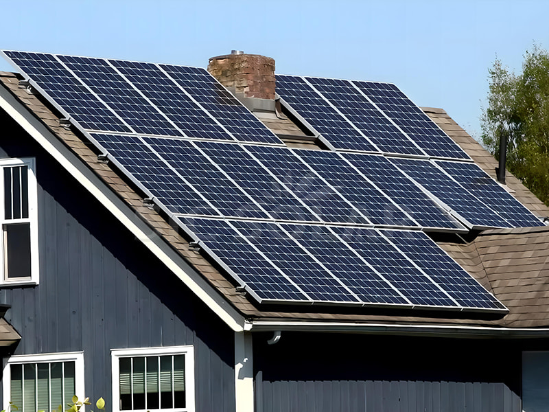 حوامل أسقف من بلاط الأسبستوس المائل بقدرة 10 كيلووات تعمل بالطاقة الشمسية في الدنمارك