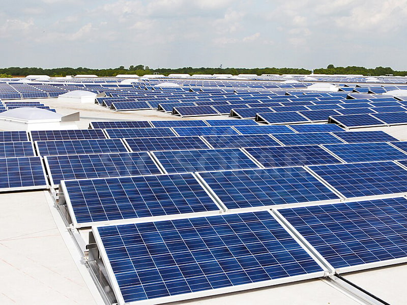 نظام تركيب الطاقة الشمسية بدون سكة حديدية بقدرة ٢ ميجاوات في الهند