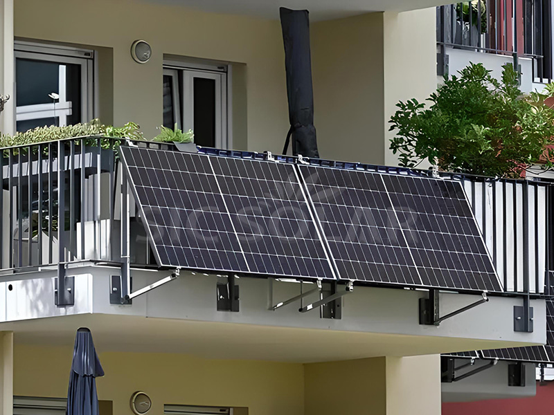 حامل طاقة شمسية سهل التركيب على الشرفة بقدرة 2 كيلوواط في أيرلندا