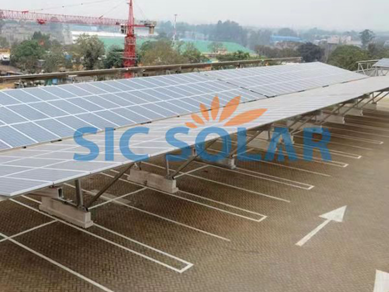 حامل تثبيت لسقف السيارة الشمسي بقدرة ٢٠٠ كيلوواط في زامبيا | Sic-solar.com