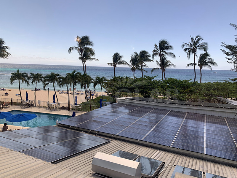 تركيب ألواح شمسية شبه منحرفة الشكل بقدرة 30 كيلوواط على أسطح معدنية في الفلبين