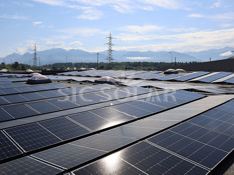 تركيب ألواح الطاقة الشمسية المسطحة بقدرة ٢ ميجاوات في النمسا