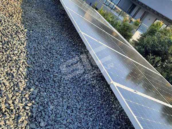 مشروع تركيب صابورة على السطح بقدرة 40 كيلو وات